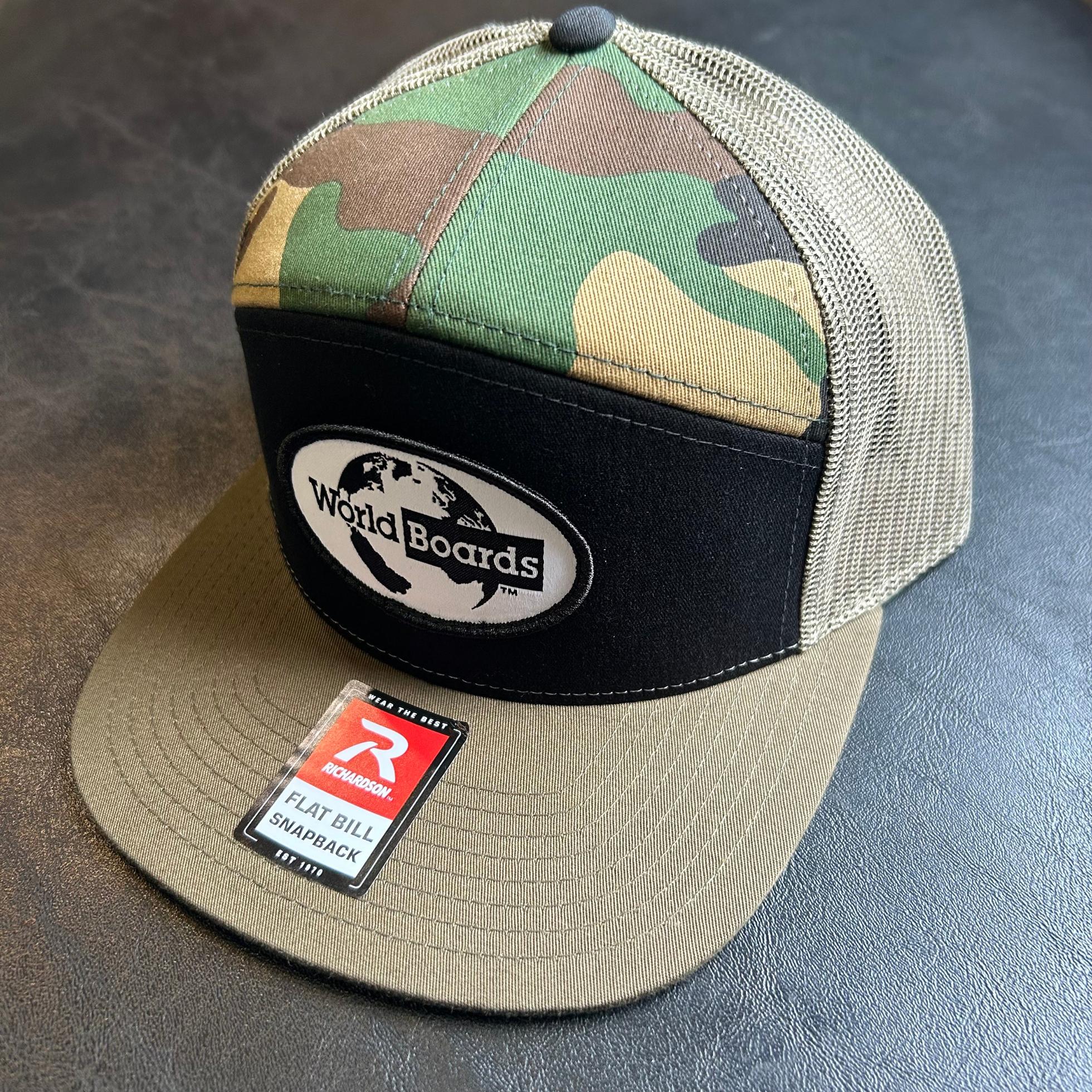 OvalPatchBallcapBlack/Camo